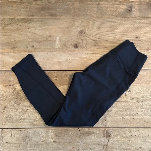 NWT- Fabletics PureLuxe High-Waisted Pocket 7/8 Leggings -BLACK (24”)- BACK LOGO - Picture 4 of 12